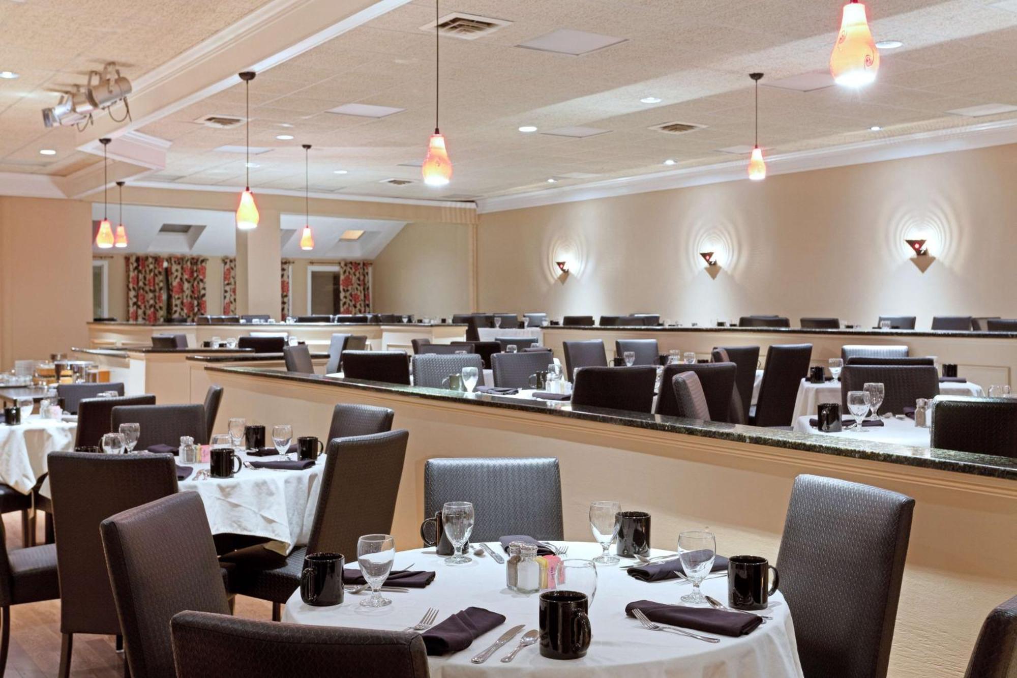 Doubletree By Hilton Cape Cod - Hyannis Hotel Buitenkant foto