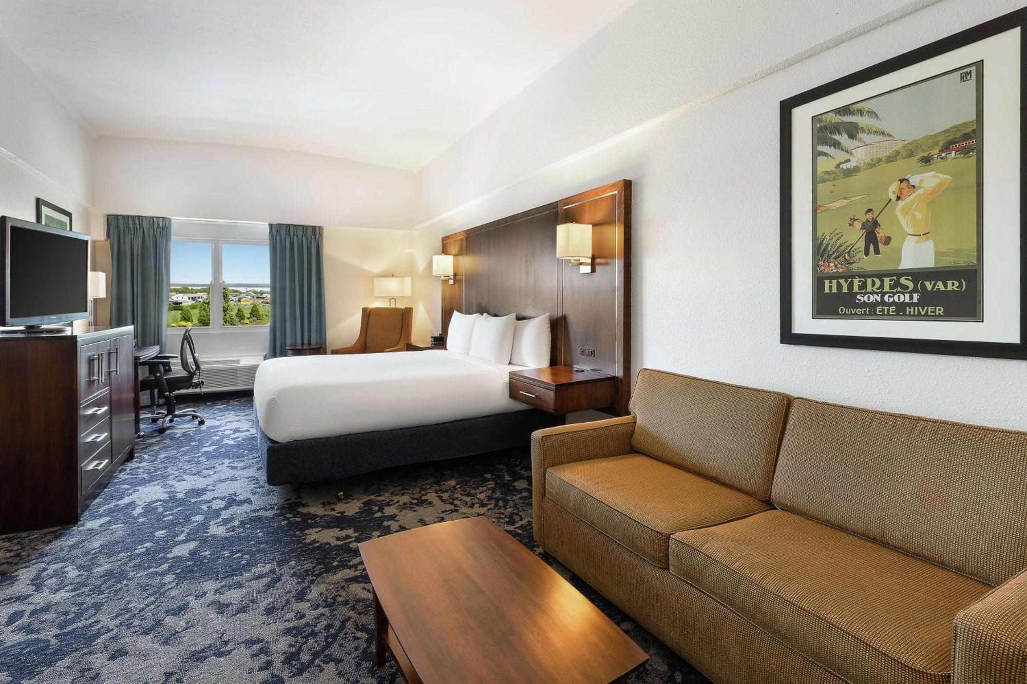 Doubletree By Hilton Cape Cod - Hyannis Hotel Buitenkant foto