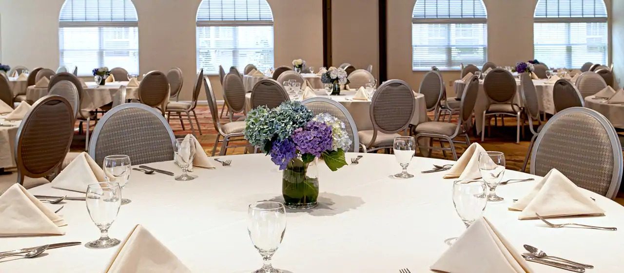 Doubletree By Hilton Cape Cod - Hyannis Hotel Buitenkant foto